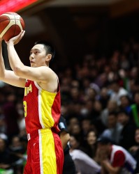 胡明轩上场比赛仅靠罚球得2分，今日半场14分&amp;amp;4记三分