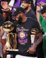 园区冠军不算数？众美记：湖人又没有作弊 每个队的处境都一样